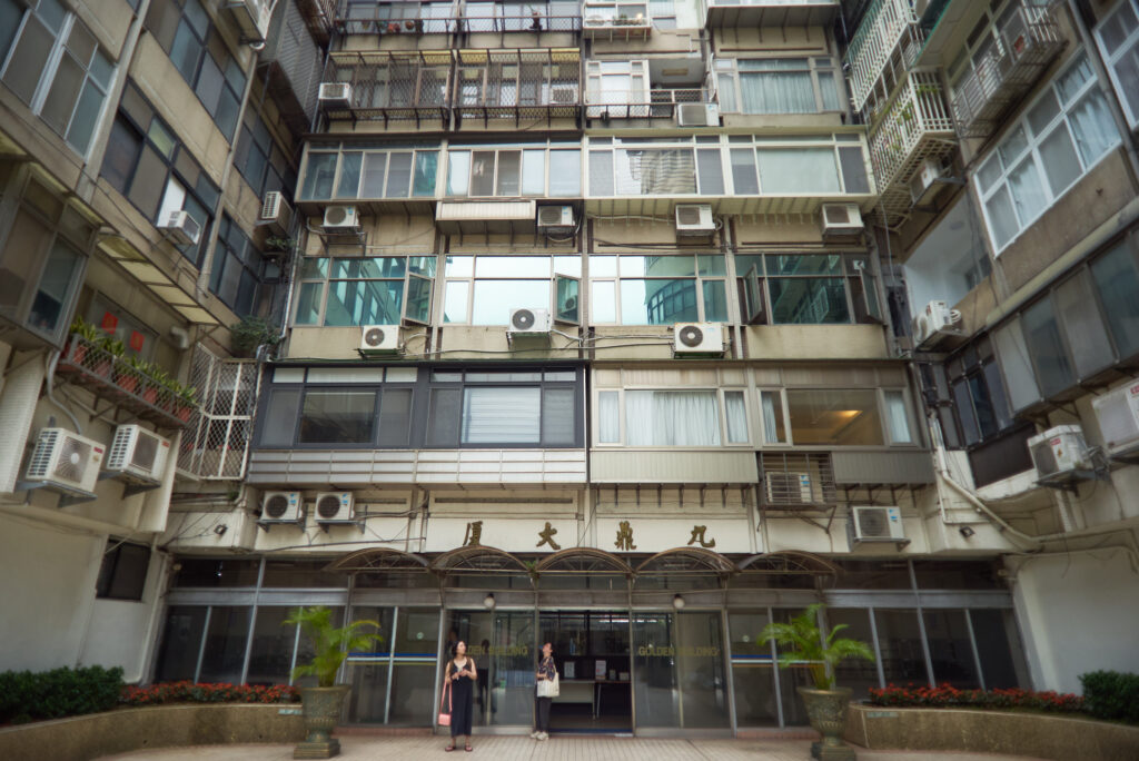 2025.12.6 Sat. 歩く風景 朗読パフォーマンス＋トーク「旅人のホームランド」